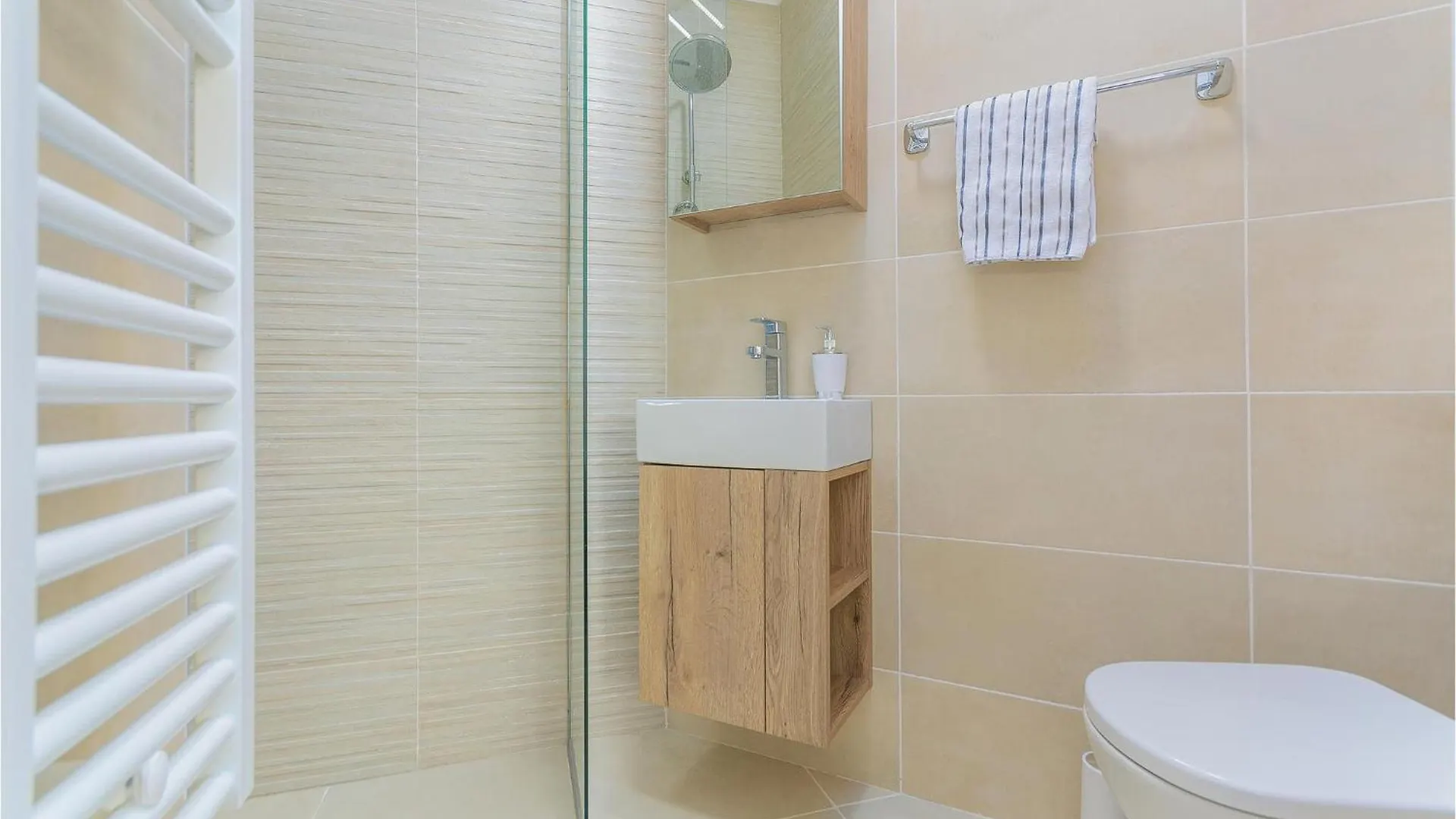 3 Bedroom Nice Home In Labin Labin  Nyaraló